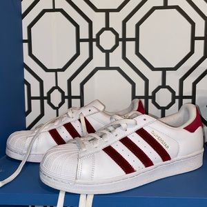 Adidas Velvet Superstar Shoe